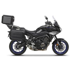 Kompletní sada černých hliníkových kufrů SHAD TERRA BLACK , 37L topcase 47L/47L boční kufry, včetně montážní sady a plotny SHAD YAMAHA MT-09 Tracer / Tracer 900
