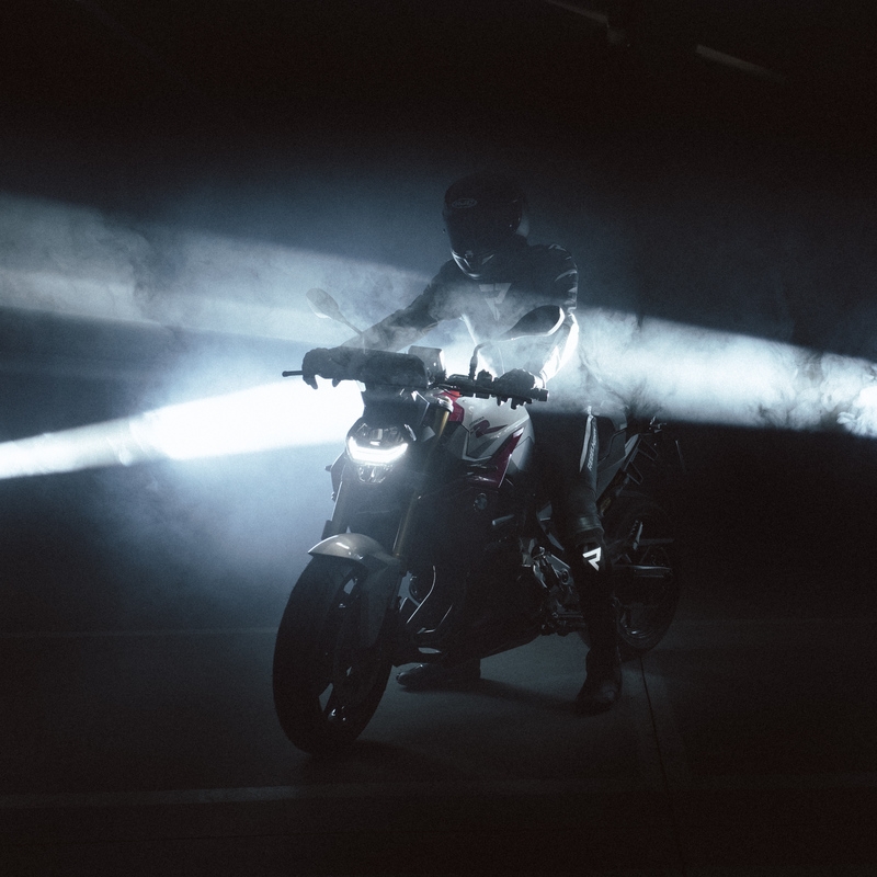 Pantalon de moto Rebelhorn Fighter noir et blanc soldes