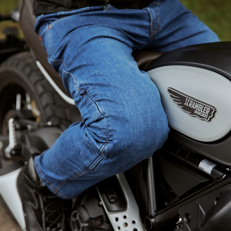 Jeans moto Rebelhorn Classic III RG bleu délavé soldes