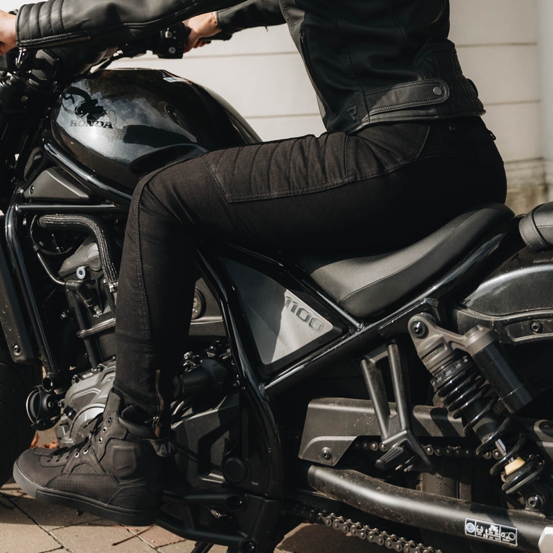 Jeans moto Rebelhorn Ash Black pour femme soldes