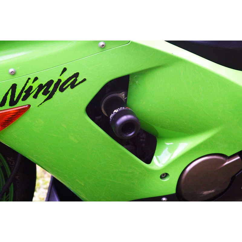 Kawasaki ZX-6R (05-06) avec modification du carénage Gatling