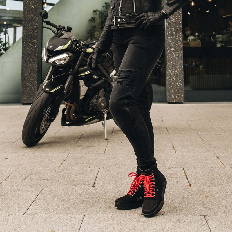 Jeans moto Ozone Agness II Black pour femme