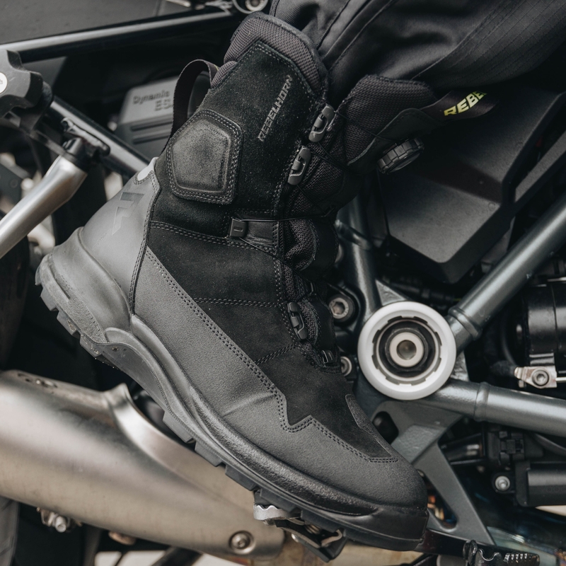 Bottes de moto noires Rebelhorn Infinity soldes