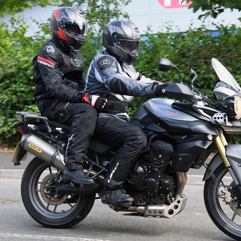 Support lombaire pour passager de moto Oxford