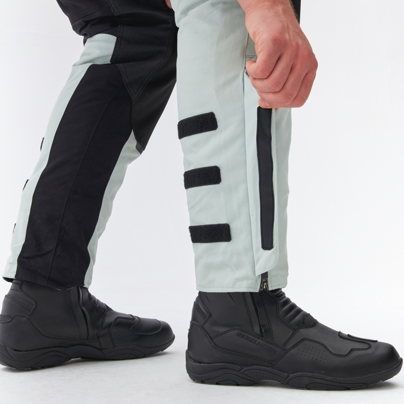Pantalon moto Rebelhorn Range gris-noir-rouge