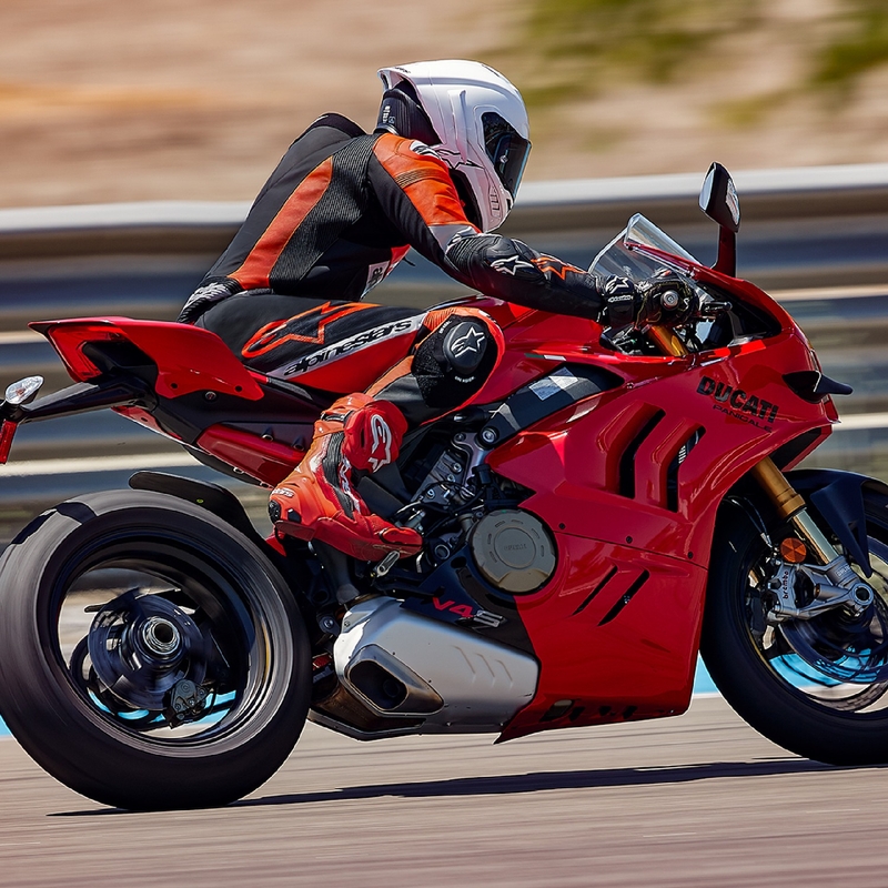 Alpinestars Missile 2 Ward Black-Fluo Red-White Leather Coverall (combinaison de moto en cuir)
