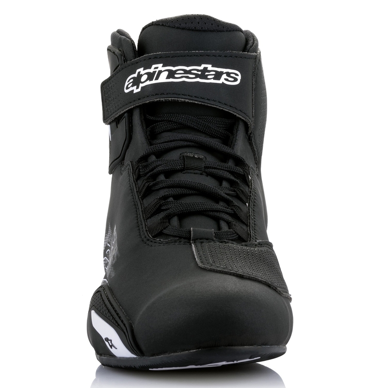 Bottes de moto Alpinestars Sector noires et blanches