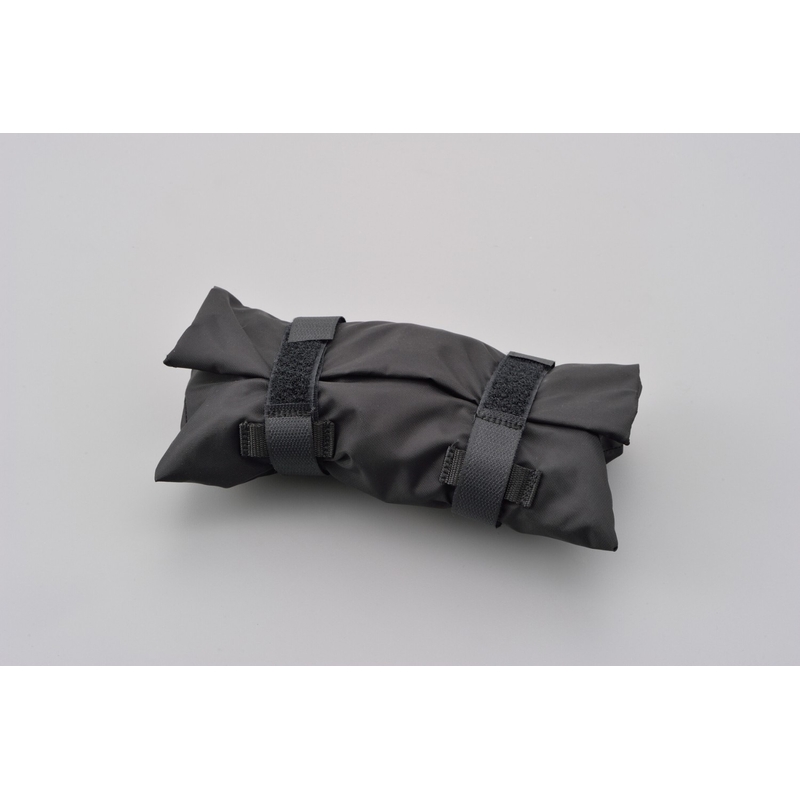 Filet à bagages flexible pour moto avec crochets en plastique Daytona 30 x 30 cm noir