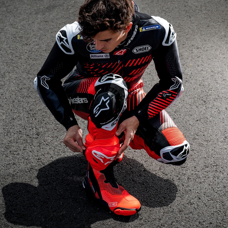 Bottes de moto Alpinestars Supertech R Vented Limited Edition MM93 Marc Marquez Fluo Rouge-Bleu-Noir