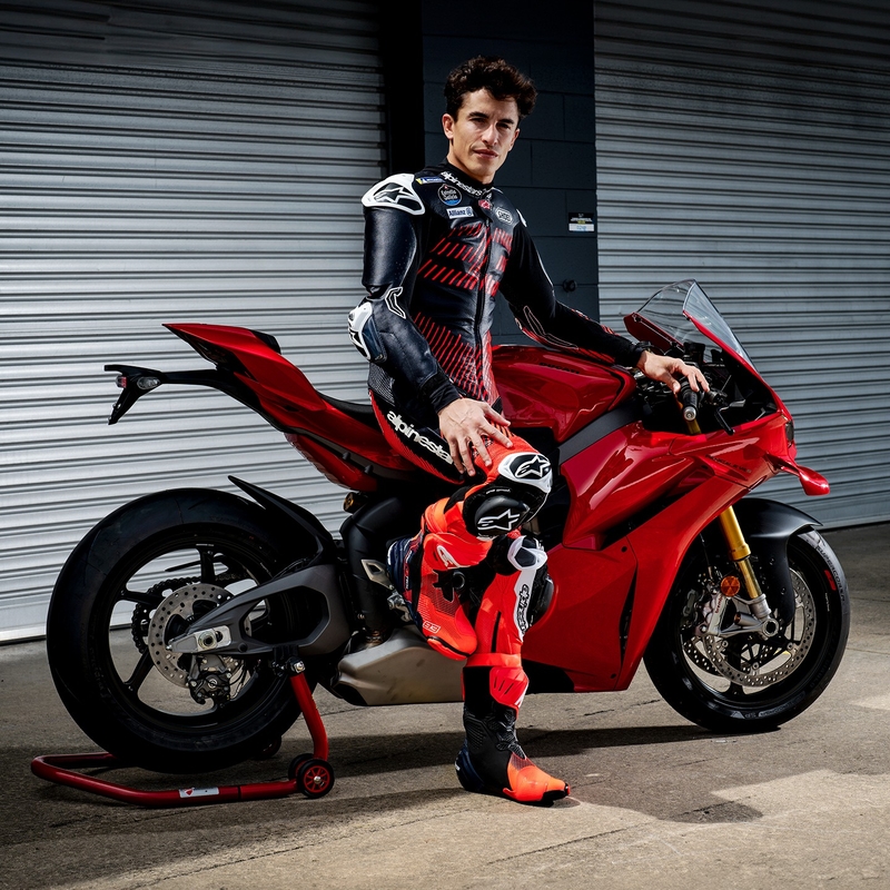 Bottes de moto Alpinestars Supertech R Vented Limited Edition MM93 Marc Marquez Fluo Rouge-Bleu-Noir