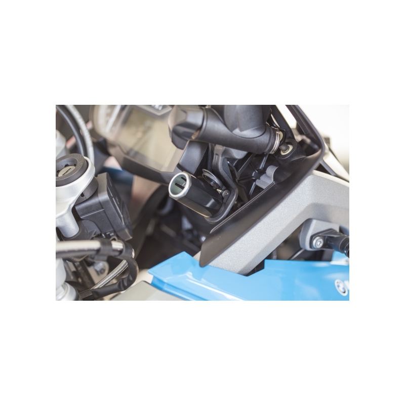 Adaptateur DIN d'une petite prise de moto à une prise de voiture