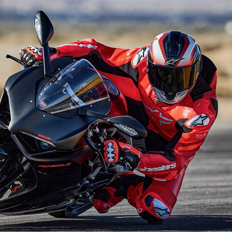 Combinaison moto Alpinestars GP Plus V4 Sprint en cuir, compatible Tech-Air, rouge fluo, blanc et noir