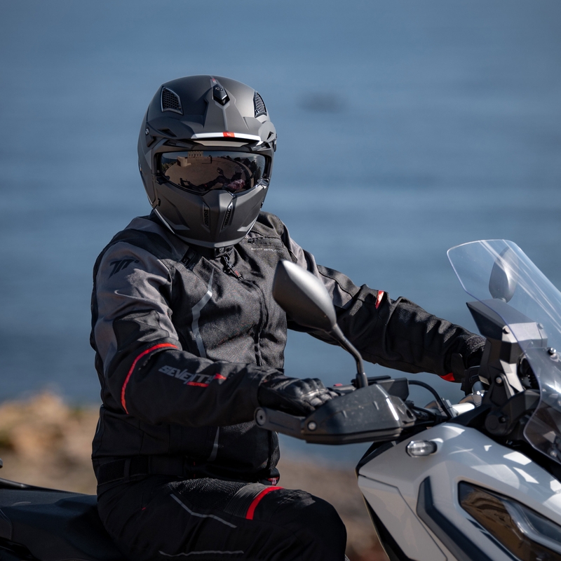 Casque jet avec masque MT Streetfighter SV S Solid A1 noir mat