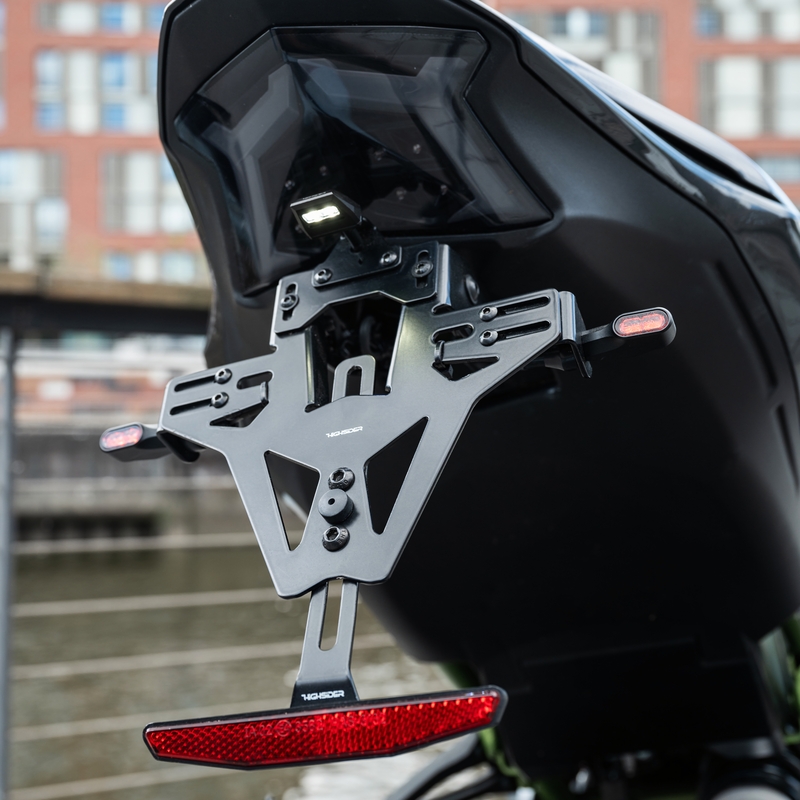 Support de plaque d'immatriculation avec éclairage Highsider Akron RS PRO Kawasaki Ninja et Z Noir