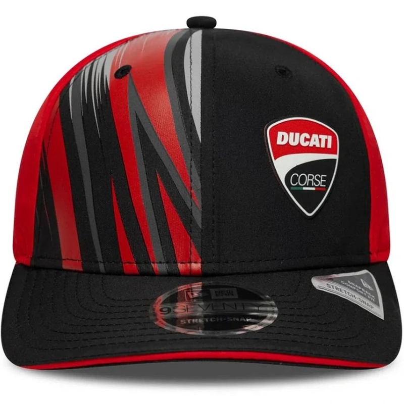 Casquette Ducati Corse 9SEVENTY avec logo rouge et noir