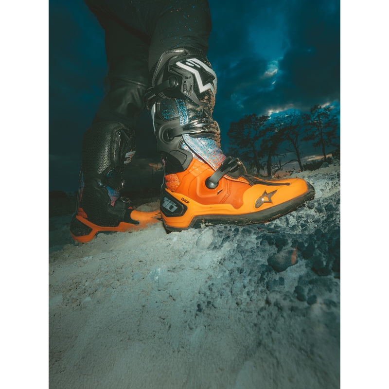 Bottes de moto Alpinestars Tech 10 Édition Limitée Black Hole, couleur noire