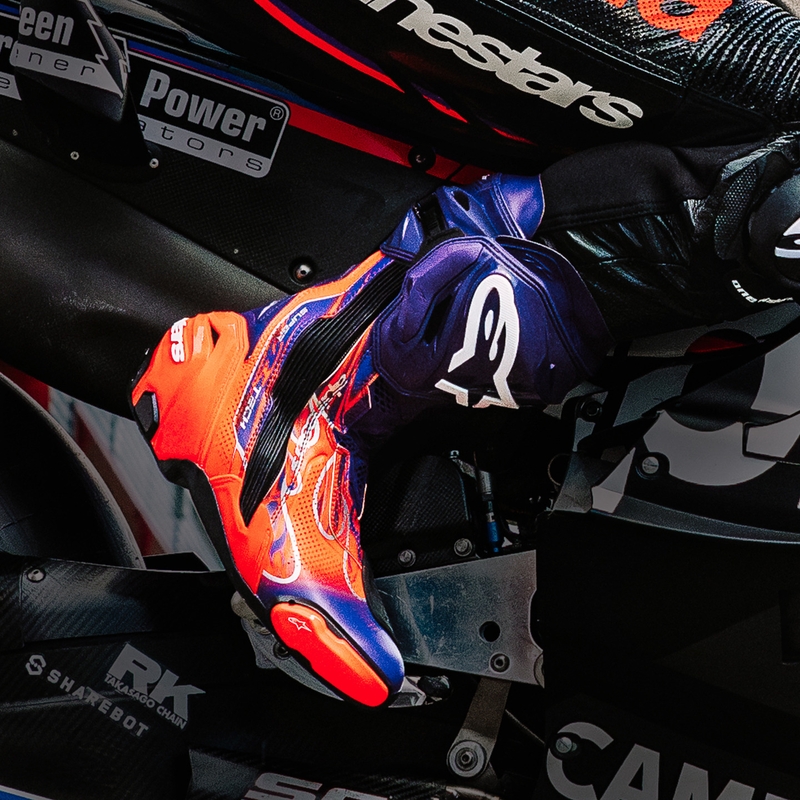 Bottes de moto Alpinestars Supertech R Vented Flyte édition limitée Jorge Martin violet-rouge-noir