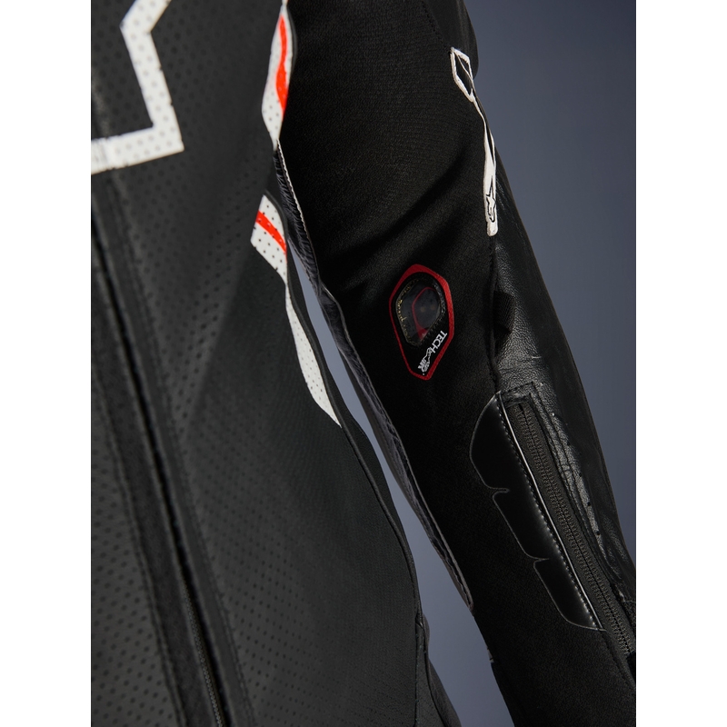 Combinaison de moto Alpinestars GP TECH V5 en cuir monobloc noir-blanc-rouge fluo