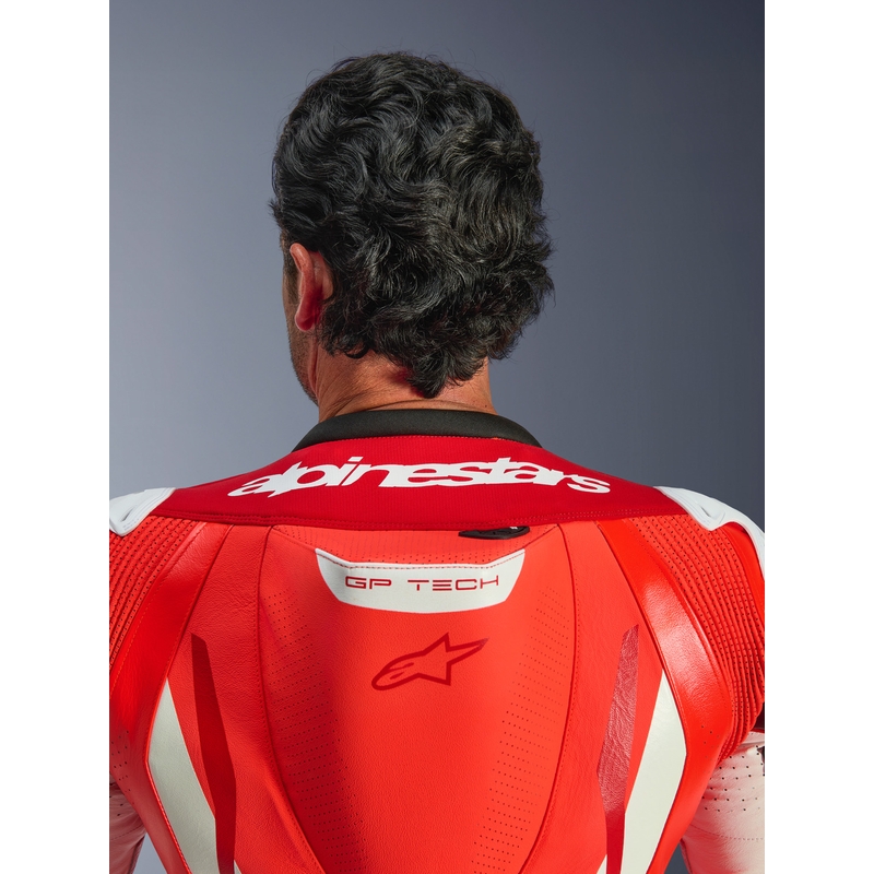 Combinaison de moto Alpinestars GP TECH V5 en cuir monobloc rouge fluo-rouge-blanc