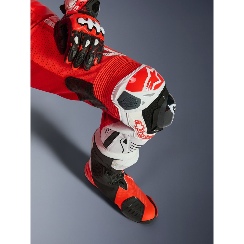 Combinaison de moto Alpinestars GP TECH V5 en cuir monobloc rouge fluo-rouge-blanc