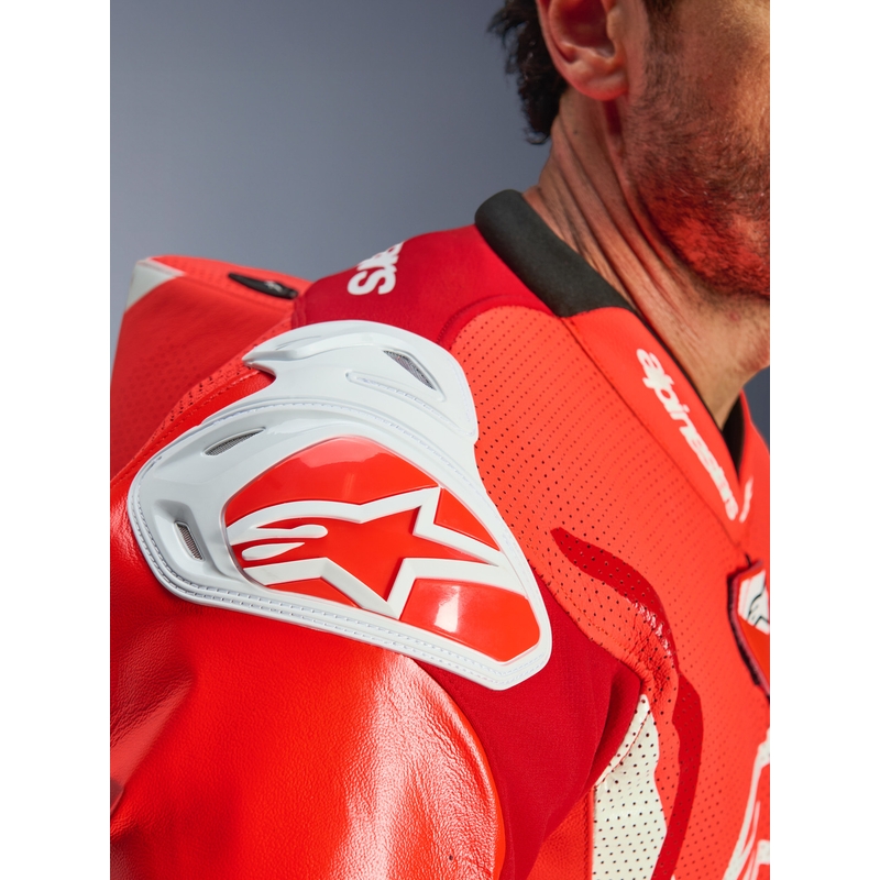 Combinaison de moto Alpinestars GP TECH V5 en cuir monobloc rouge fluo-rouge-blanc