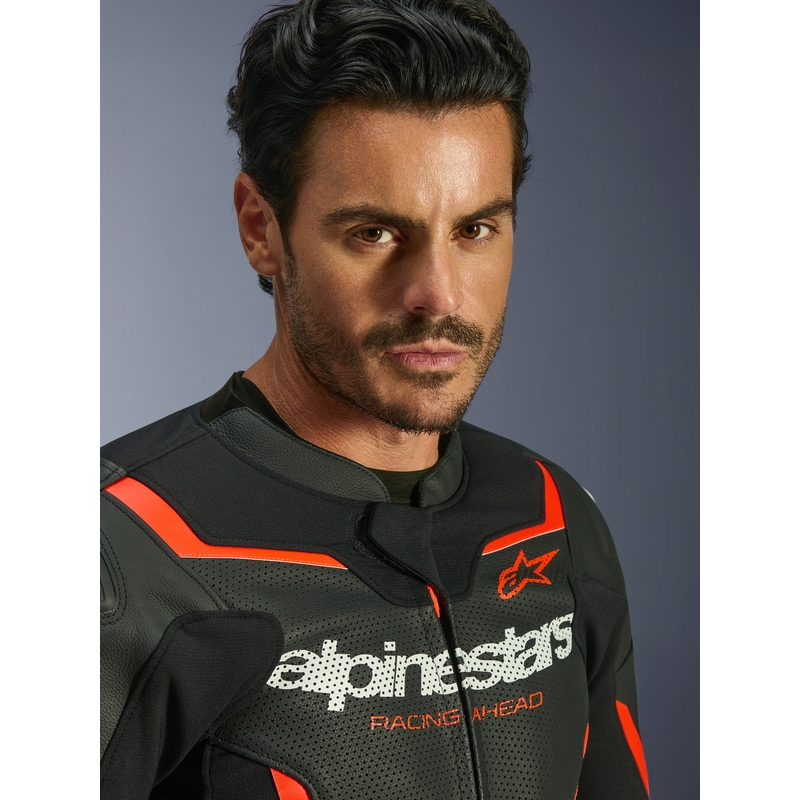 Blouson de moto en cuir Alpinestars GP Force V2 Airflow noir-rouge fluo-blanc