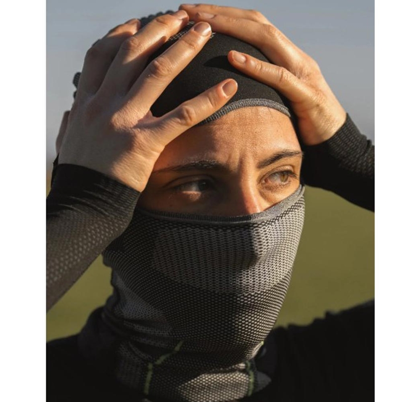Cagoule de casque SIXS BT DBXL V2 noire carbone