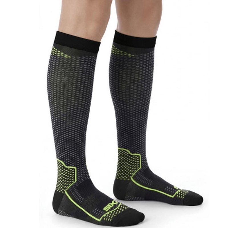 Chaussettes hautes fonctionnelles SIXS LONG V3 noir carbone jaune