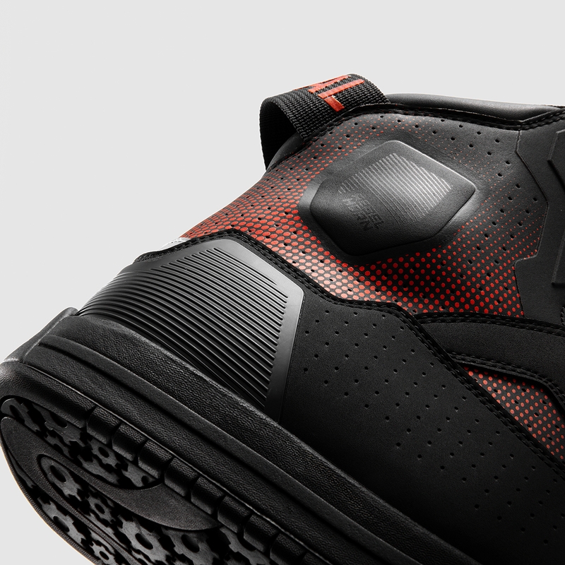 Bottes de moto Rebelhorn Vandal II noires et rouges